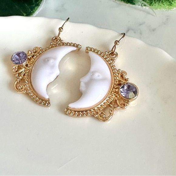 2/$30🌵 Over The Moon Gold Crescent Earrings Purple Rhinestone Celestial NEW - Picture 6 of 12
